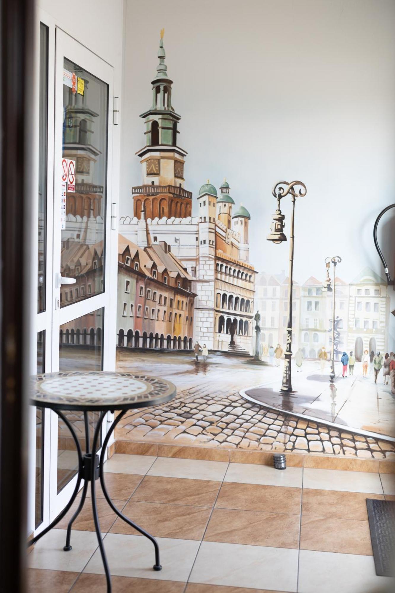 Leo Hostel Poznań Eksteriør billede